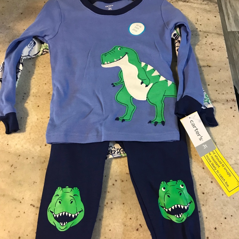 3T NWT Carter’s long sleeve PJ set